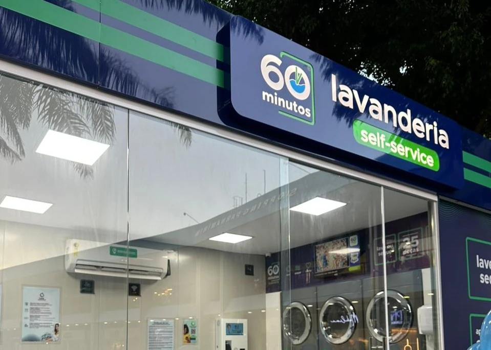Capa da notícia: Lavanderia 60 Minutos: 11 Anos Sem Fechar Lojas